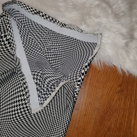 Urban Outfitters Optical Illusion Houndstooth Skirt With Slit - Picture 4 of 11